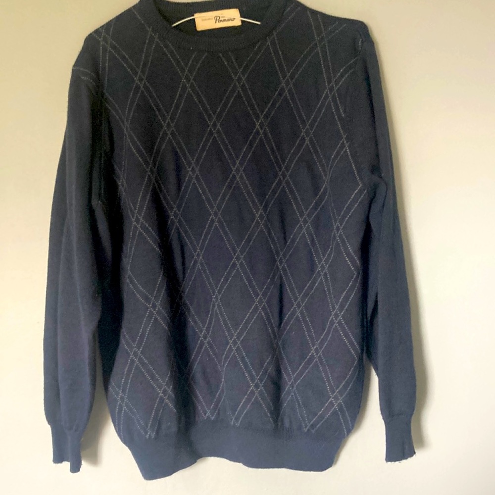 Penmanship navy blue with diamond pattern sweater